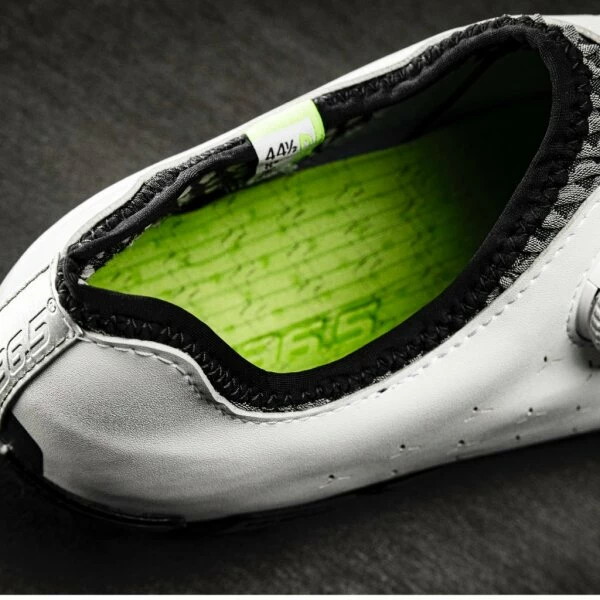 Q36.5 Unique Schuh White 5 Q36.5 Unique Schuh White – Bild 3